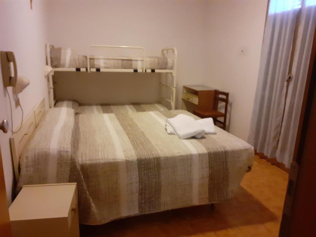 Hotel Rossini Rimini Esterno foto